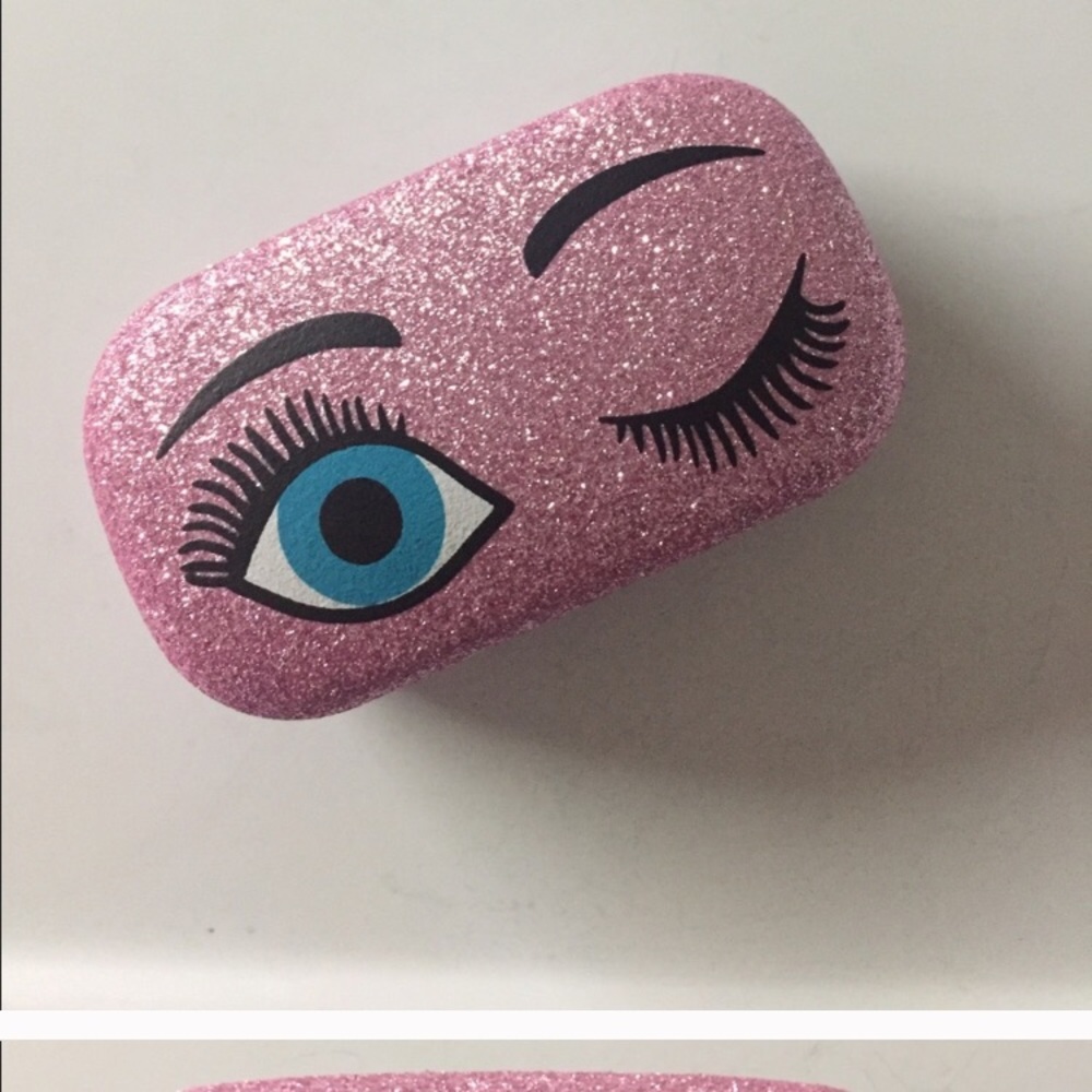 Contact case